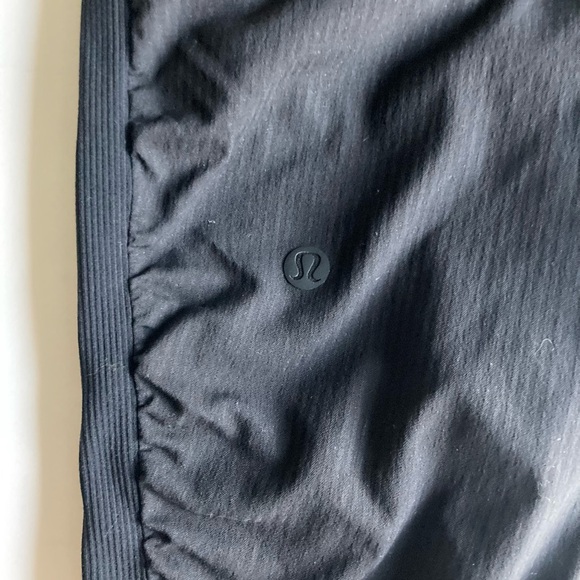 Lululemon Black Strip Two Pockets High Rise Loggers size 4 - Picture 11 of 14